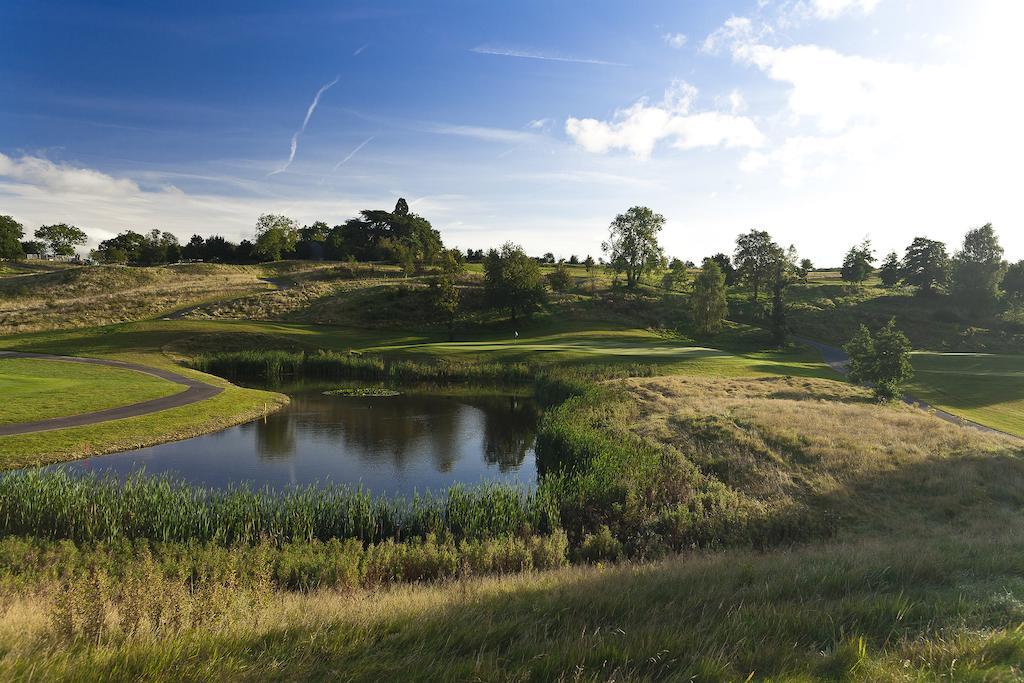 The Celtic Manor Resort Newport  Bagian luar foto The 13th hole at The Grove